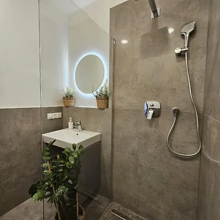 2 Apartment, New Building, Bosakova Street, 49 Apartman Pozsony